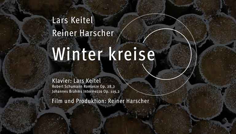 img_winterkreise_intro_sm Intro Winterkreise: Holzstapel mit Schnee